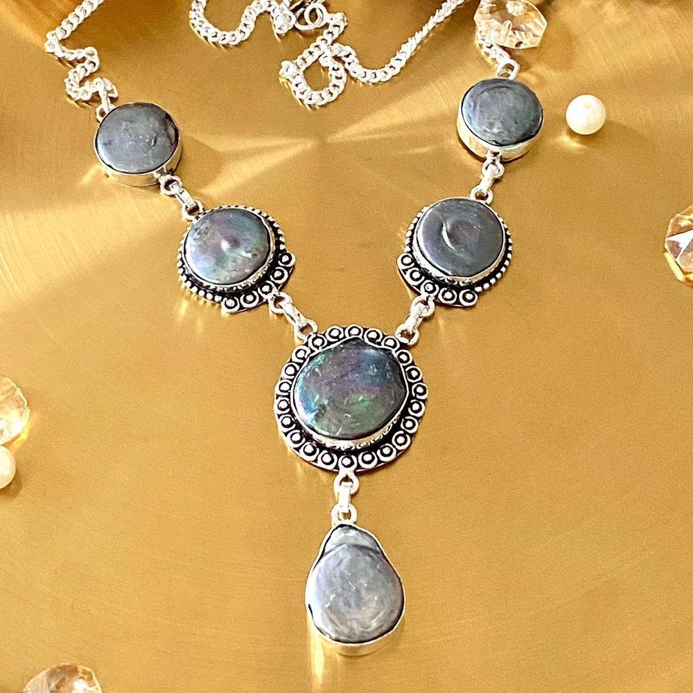 Gray Biwa Pearl Handcrafted Dangling Necklace - Picture 3 of 10